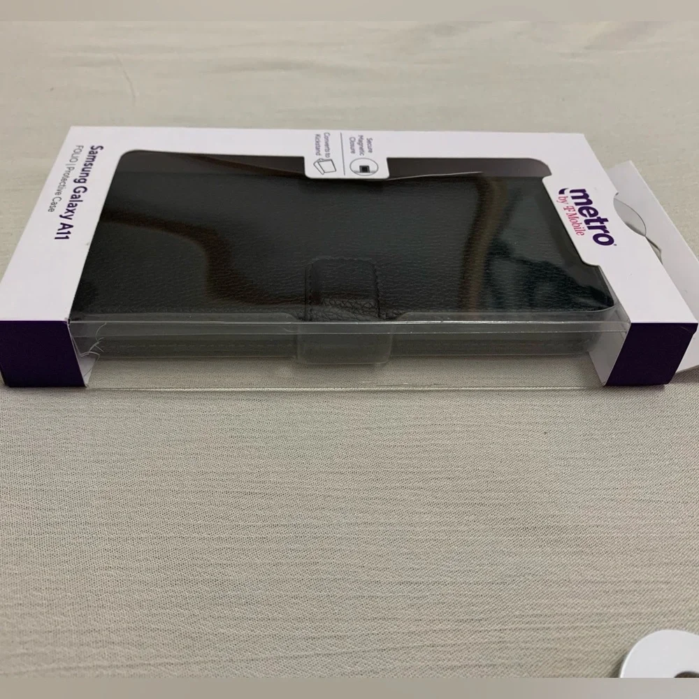 Samsung Galaxy A11 FOLIO | Protective Case Metro by T-Mobile